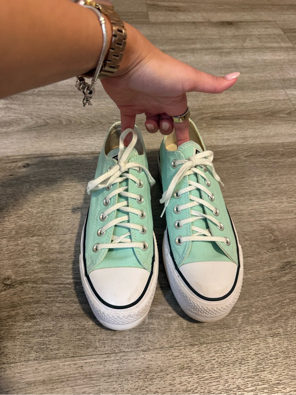 Converse Low Top Sneakers in Mint